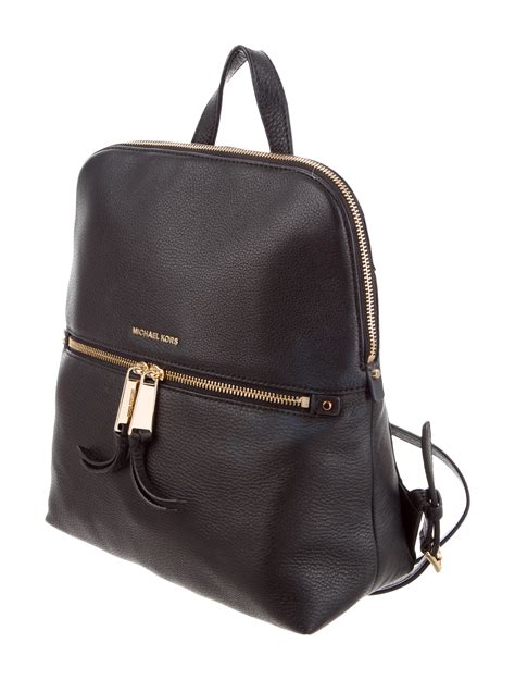 michael kors leather backpack: Handbags 